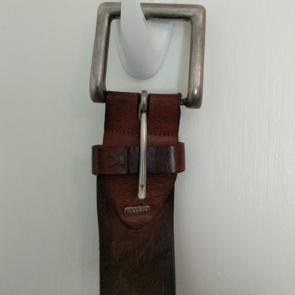 Men's used brown leather belt